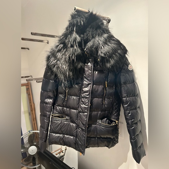 MONCLER puff winter jacket - Picture 2 of 4
